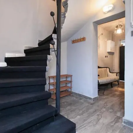Central Triplex House In Taksim Beyoglu Cihangir Сasa de vacaciones *